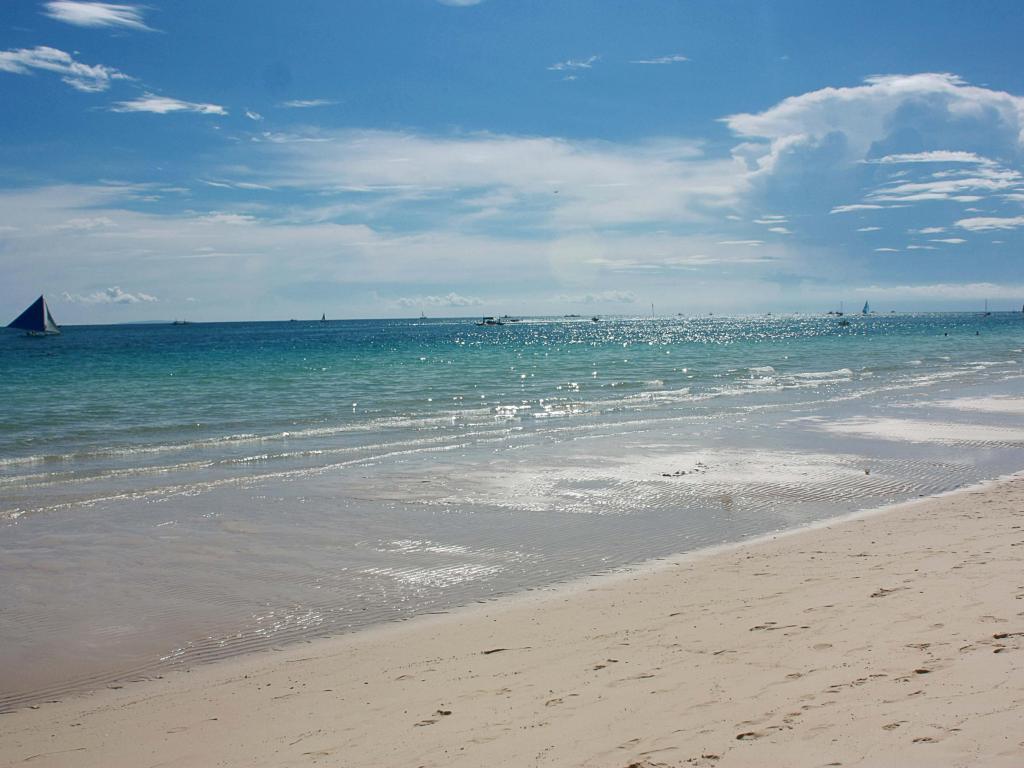 Il Mare Sakura Boracay Resort 3*